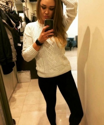 Аня, 28 лет, 4 размер груди